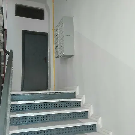 Nighthost- Trzebnicka 56 Appartement